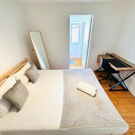 Lisbon City Center Flat For 6 Pp Buitenkant foto