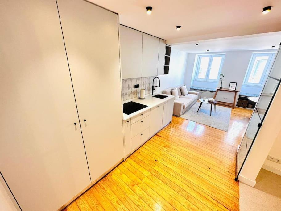 Lisbon City Center Flat For 6 Pp Buitenkant foto