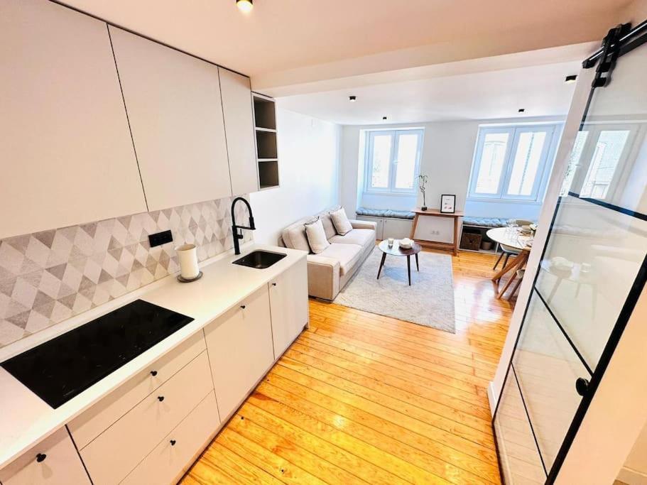 Lisbon City Center Flat For 6 Pp Buitenkant foto