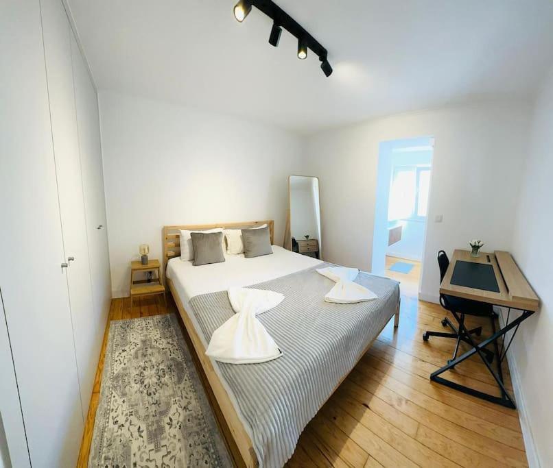 Lisbon City Center Flat For 6 Pp Buitenkant foto