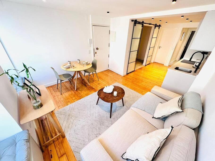 Lisbon City Center Flat For 6 Pp Buitenkant foto