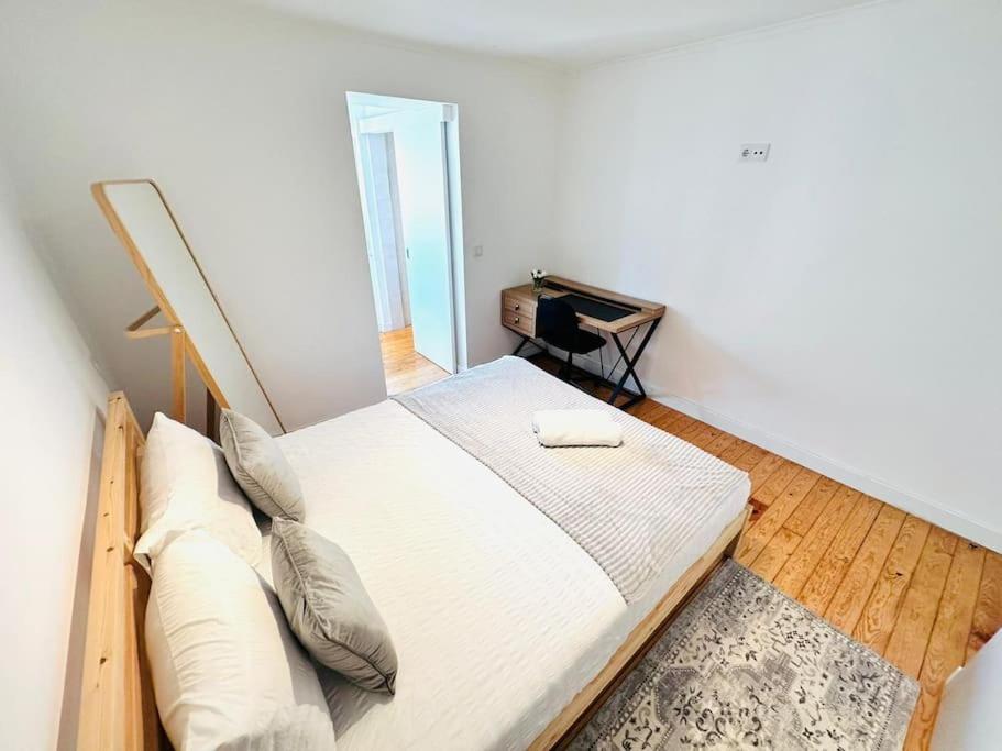 Lisbon City Center Flat For 6 Pp Buitenkant foto