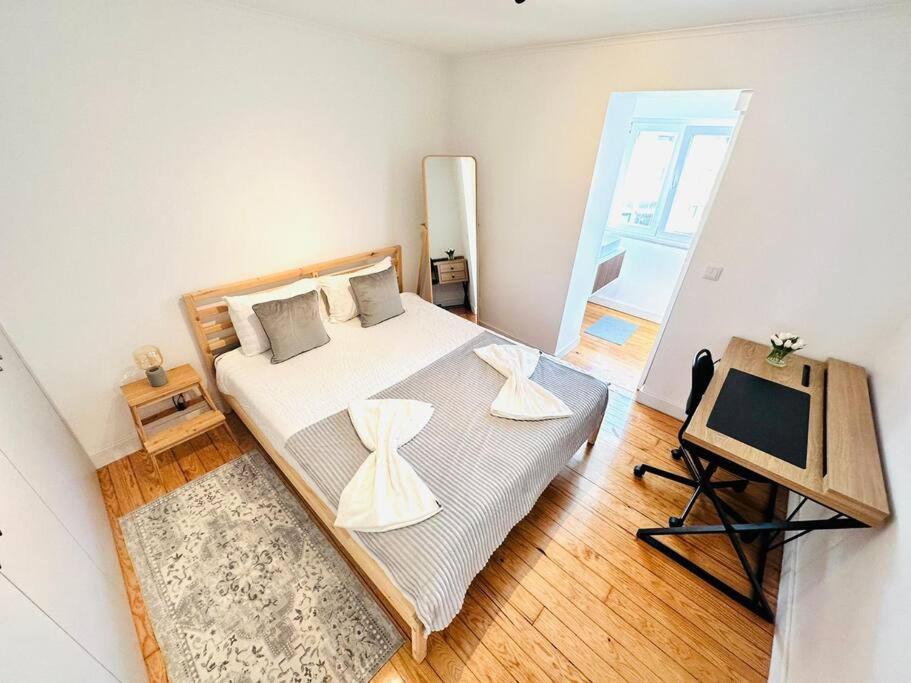 Lisbon City Center Flat For 6 Pp Buitenkant foto