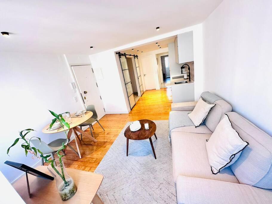 Lisbon City Center Flat For 6 Pp Buitenkant foto
