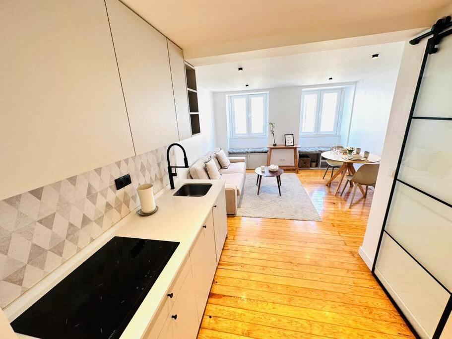 Lisbon City Center Flat For 6 Pp Buitenkant foto