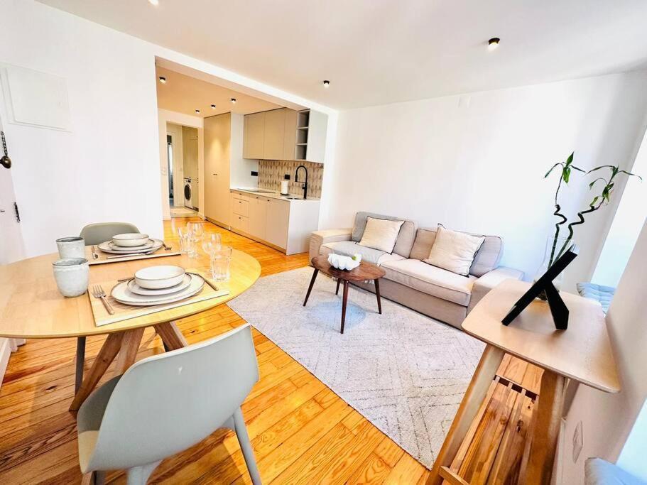 Lisbon City Center Flat For 6 Pp Buitenkant foto