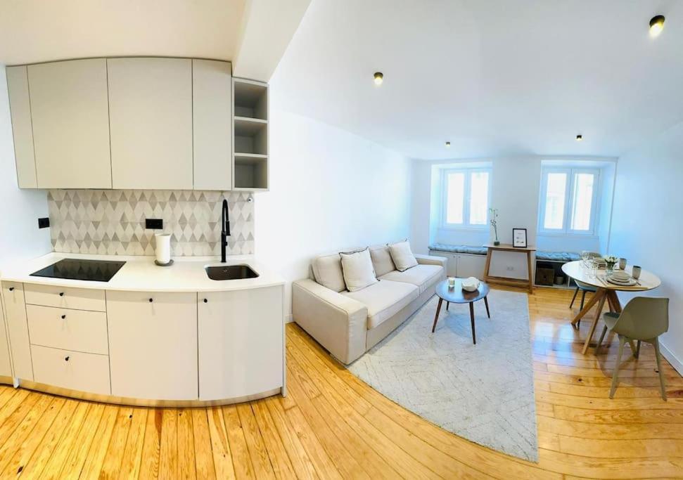 Lisbon City Center Flat For 6 Pp Buitenkant foto